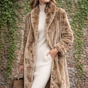 LA MAISON DE LA FAUSSE FOURRURE Faux Fur Coat, M